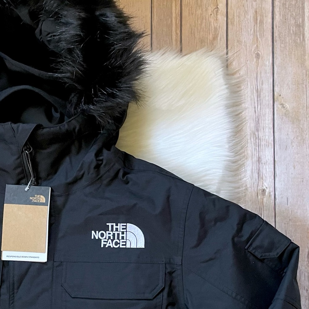 The North Face Men’s Gotham III Waterproof Black Jacket - Picture 3 of 10
